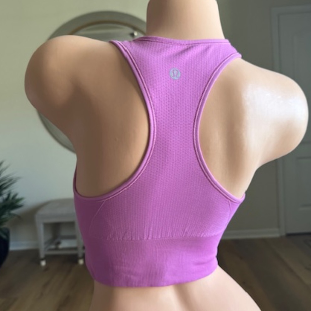 LuLu lemon purple racer back sports bra size 8 NWOT